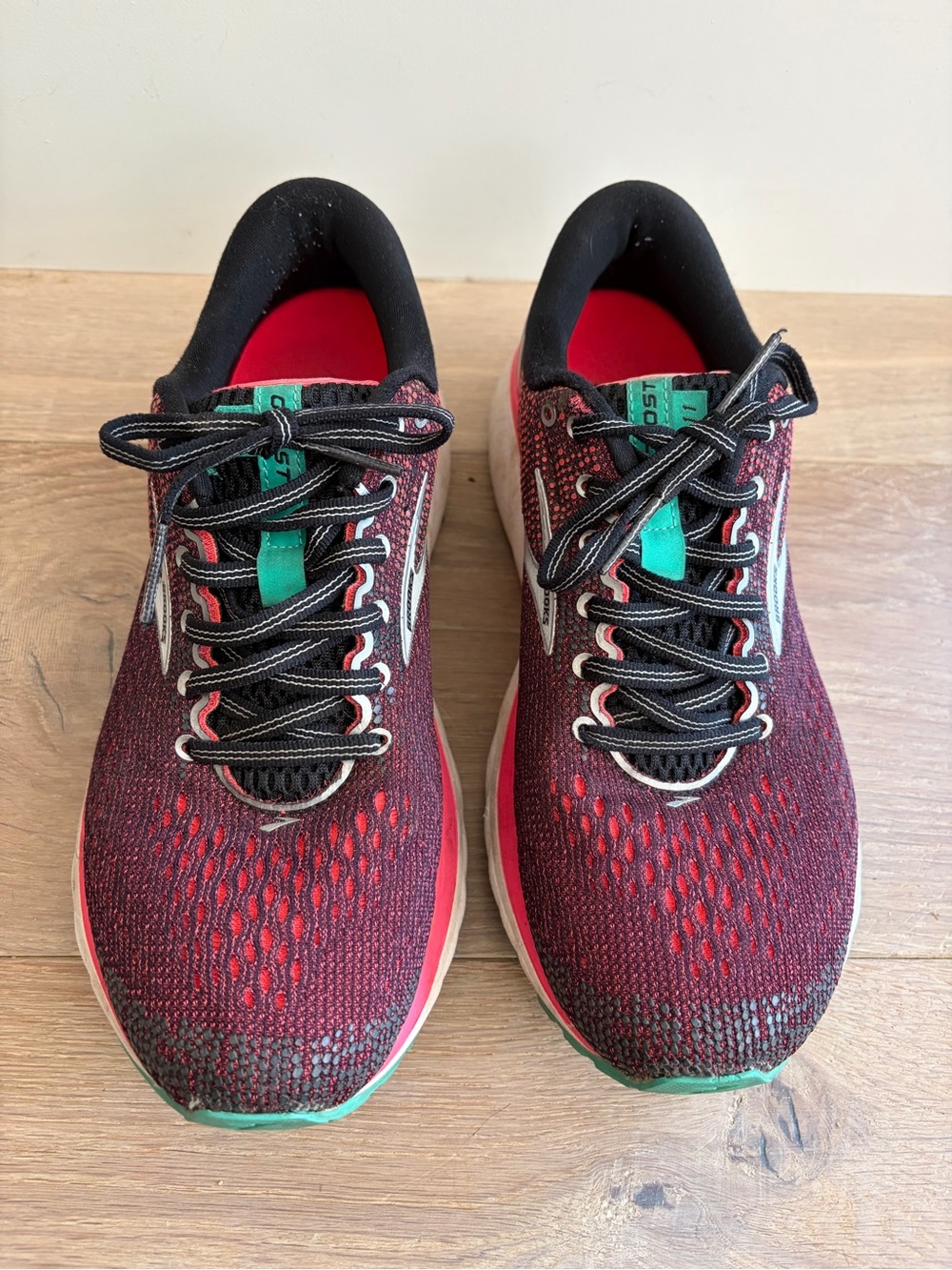 Brooks Ghost 11 running shoes workout cushion - size 9